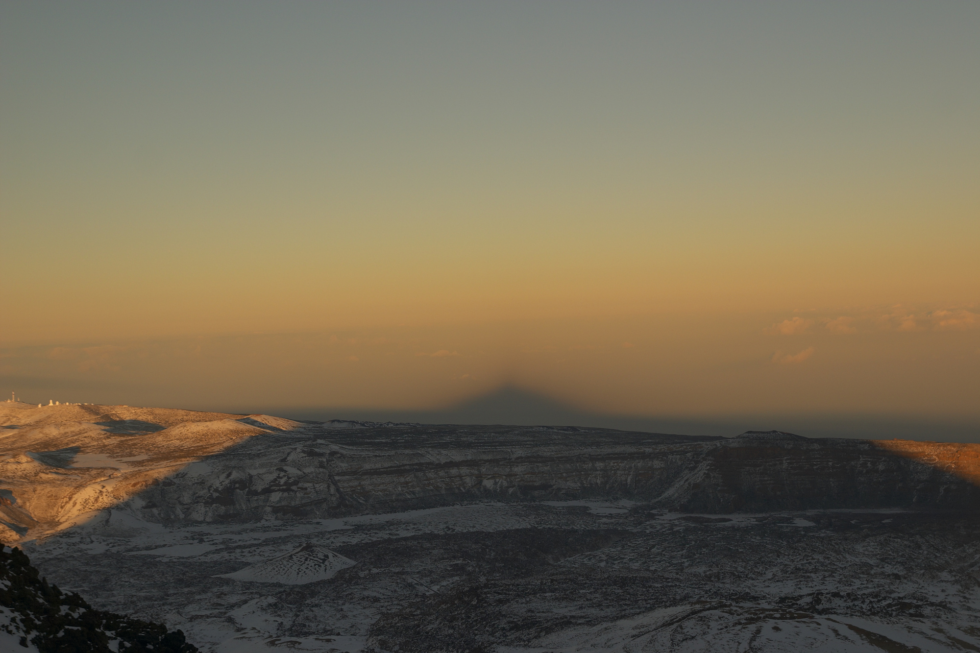 Schatten des Teide richtung Afrika