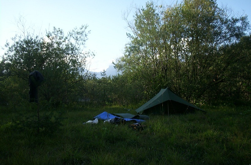 Zelten an der Torrente Cicogna