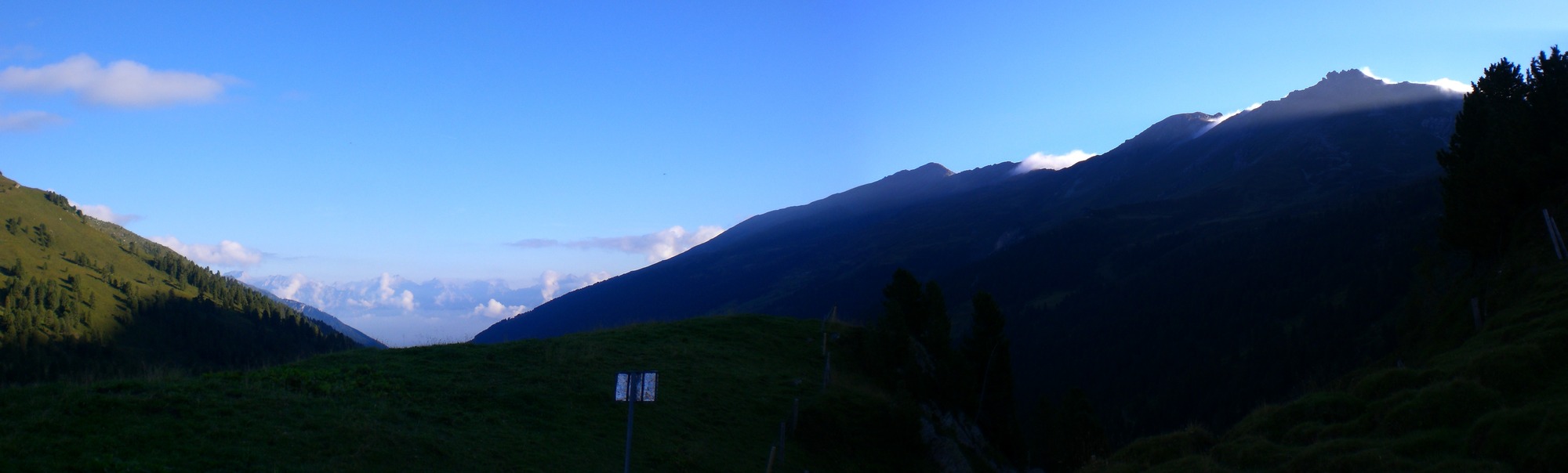 Karwendel vom Wattental aus gesehen.